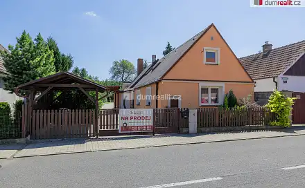 prodej
domu 130 m² s pozemkem 1 798 m²