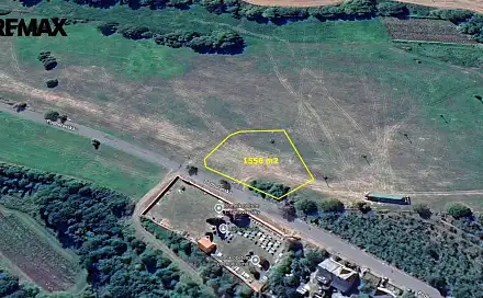 prodej
stavebního pozemku 1 556 m²