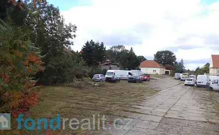 prodej
pozemku 256 m²