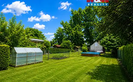prodej
zahrady 615 m²