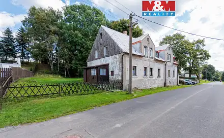 prodej
domu 205 m² s pozemkem 1 203 m²