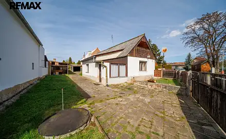 prodej
domu 85 m² s pozemkem 919 m²