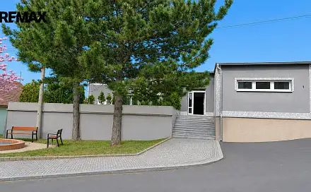 prodej
domu 524 m² s pozemkem 1 519 m²
