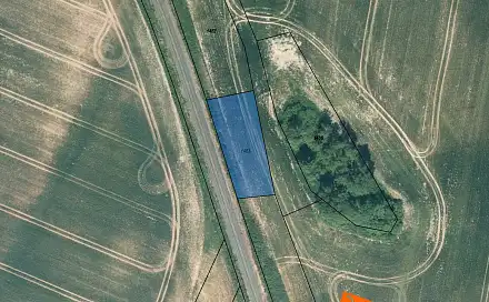 prodej
pole 883 m²