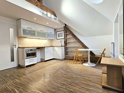 Prodej bytu 1+kk 36 m² (Podkrovní)