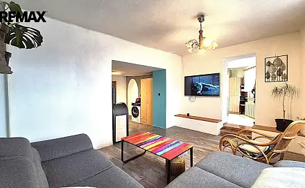 prodej
domu 75 m² s pozemkem 154 m²