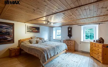 prodej
domu 180 m² s pozemkem 611 m²