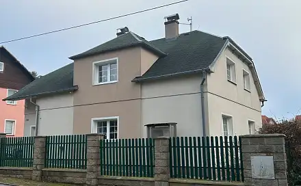 prodej
domu 194 m² s pozemkem 1 364 m²